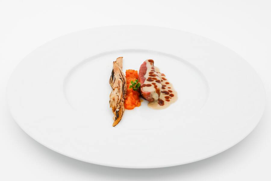 Signature Dish 2: Taube und Aal im Hauptgang.