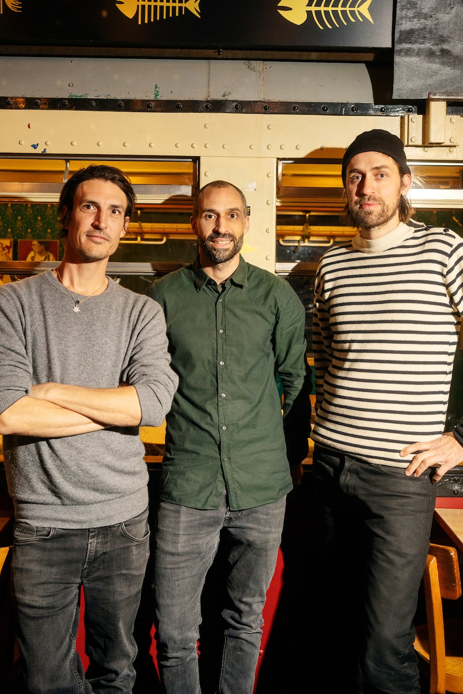Restaurant Sihlmatt Pop-up im alten Bahnwagen Stazione Paradiso am Letten mit Forelle blau