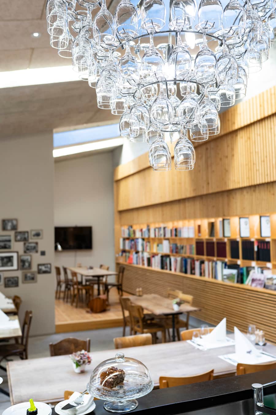 Bergtrotte 1584, Osterfingen, Gaststube