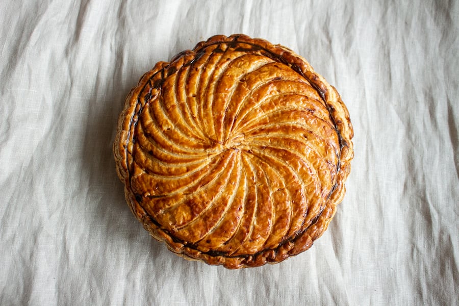 Im Kübler gibt es neben der Galette auch den Schweizer Dreikönigskuchen zu kaufen. 04.01.2022. Kübler. Sydney Karolewski