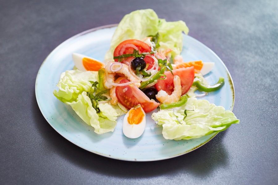 Salade Nicoise shrimps