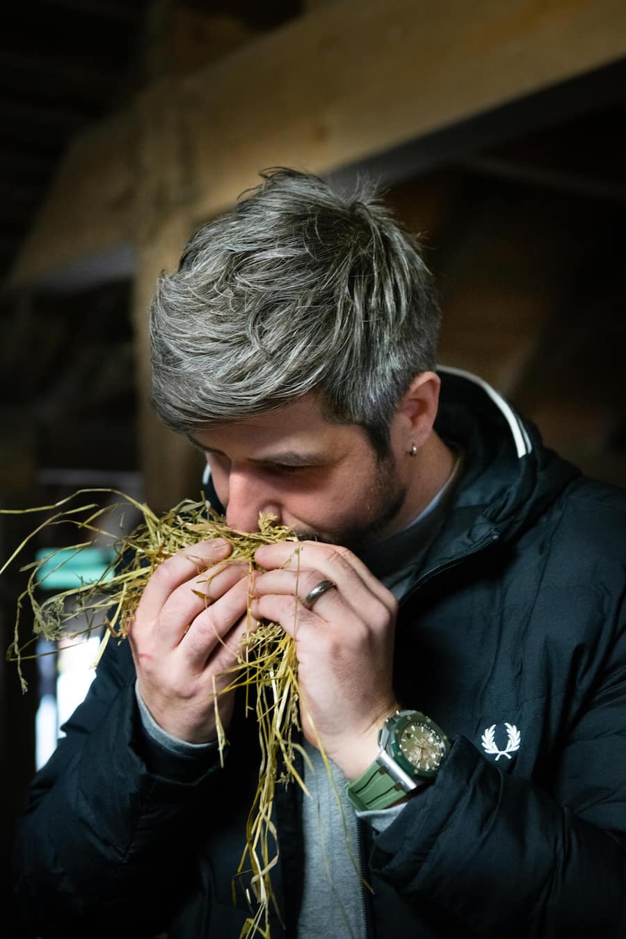 Schweizer Fleisch Chef Sven Wassmer bei Metzger Michael Vogt Staad SG