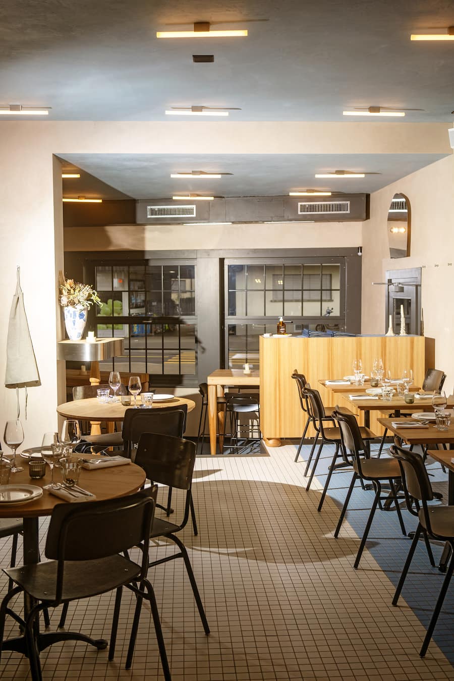 Restaurant Silex in Zürich von George Tomlin, Julia von Meiss und Jean-Denis Roger