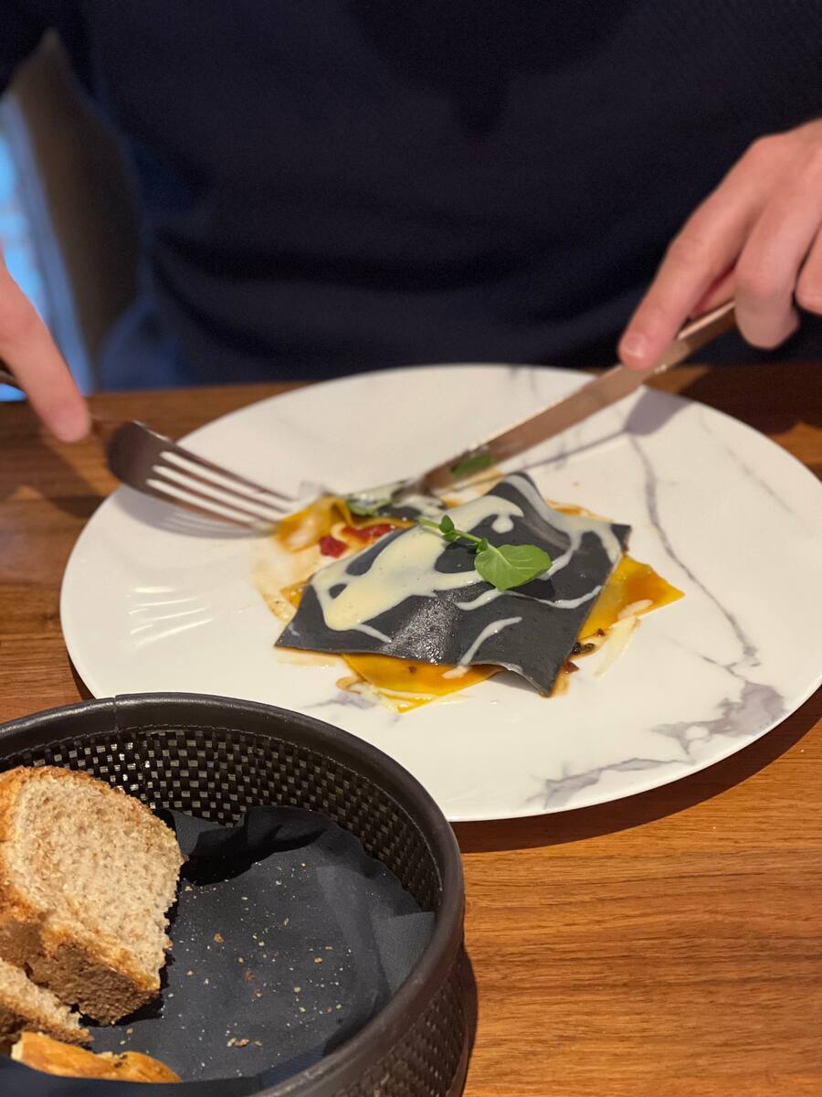 TOSCA-RESTAURANT-GAULTMILLAU-GENEVE-IVAN-BARETTI