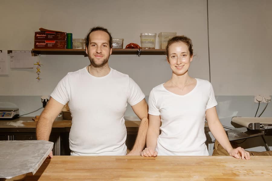Züribrot mit Larissa Stamoulos und Sascha Graf in ihrer Bäckerei in Zürich