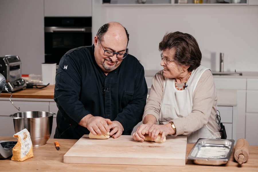 Antonio Colaianni, Ristorante Ornellaia; mit Mama Maria; Orecchiette von Mama Maria mit Stracciatella;