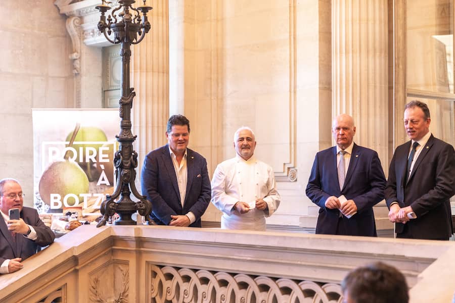 Guy Savoy Pierrot Ayer poire à Botzi