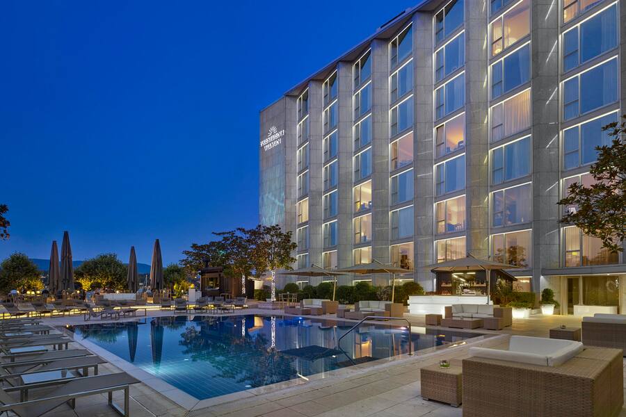 Copyright 2015 Matthew Shaw. See licence supplied with this image for full terms & conditions. Copy available at: www.matthewshaw.co.uk/copyright.html Not for use by architects, interior designers or other hotel suppliers without permission from Matthew Shaw Poolgarden Terrace - President Wilson - Genf, 25.4.2018 HO via Hotel