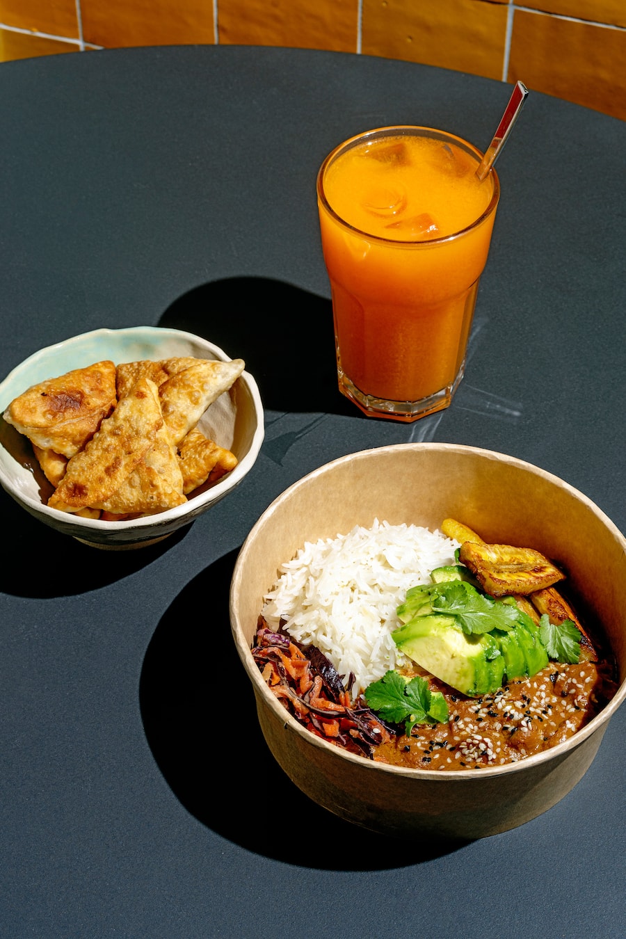 Kafi Ö und Mooga in Zürich vegane afrikanische Küche Maafe