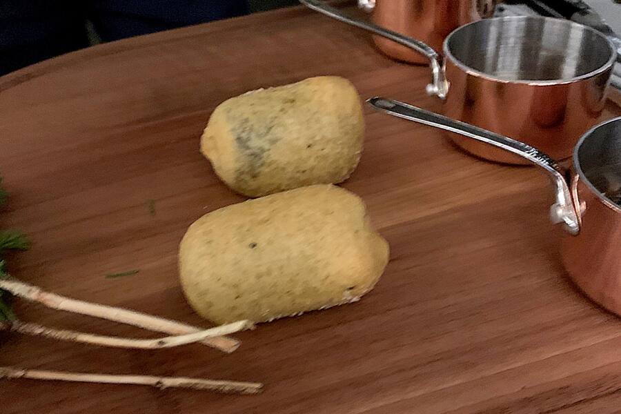 Coquilles St. Jacques im Teig Restaurant Valrose in Rougement VD 2022