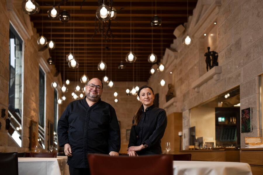 19.10.2021; Zürich: GMCH - Restaurant Ornellaia; Portrait von Antonio Colaianni mit Patissiere Felicia Ludwig. © Valeriano Di Domenico