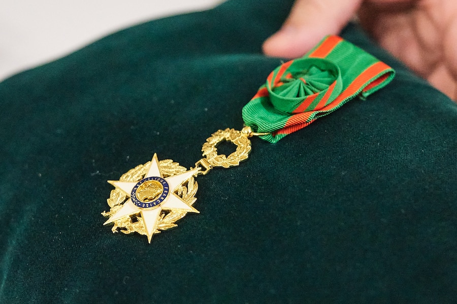 Gregor Zimmermann Bellevue Palace Bern erhält Orden Mérite agricole 2022