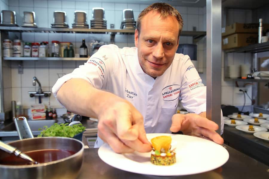 LOCARNO-ORSELINA, 13.10.2020 - Chef Sebastian Zier. S. Pellegrino Sapori Ticino 2020 'Sebastian Zier: The other half of the apple'. Riccardo Scamarcio meets Sebastian Zier) in Villa Orselina, Locarno-Orselina.copyright by www.steineggerpix.com & www.saporiticino.ch 2020 / photo by remy steinegger+++ no resale / no archive +++