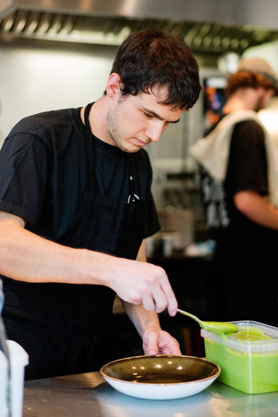 Beni Landolt (Küchenchef) vom Restaurant Kin in Zürich Kin - Zueri Züri isst - © Pascal Grob