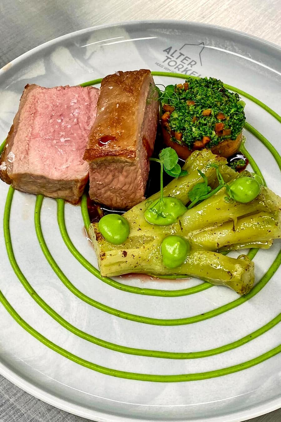 Frühlings Menu 2022: Kalbsnierstück / Brokkoli / Süsskartoffel