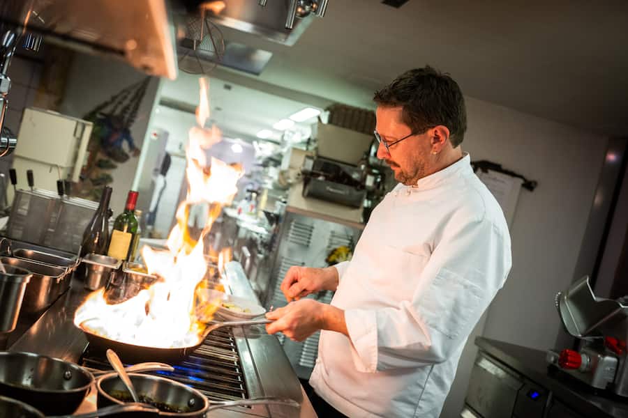 Koch Röbi Gisler Gitzi Menü Restaurant Kaiserstock Riemenstalden SZ