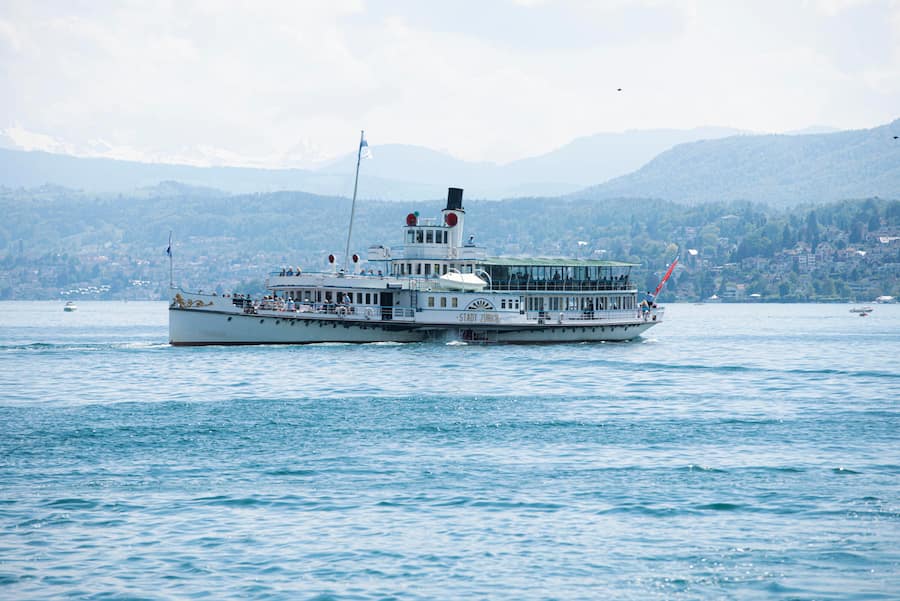 Reportage Gastronomie auf dem Schiff "Stadt Züri" am Werft von ZSG in Wollishofen Mythenquai 333, 8038 Zürich, 10.05.2022, Fot0 Lucia Hunziker