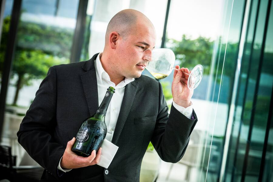 Patrick Mahler mit Sommerlier Sven Uzat für Laurent-Perrier 2022
