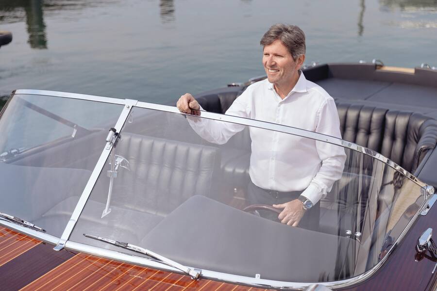 Grand Hotel Les Trois Rois in Basel, Skipper Peter Bühler.