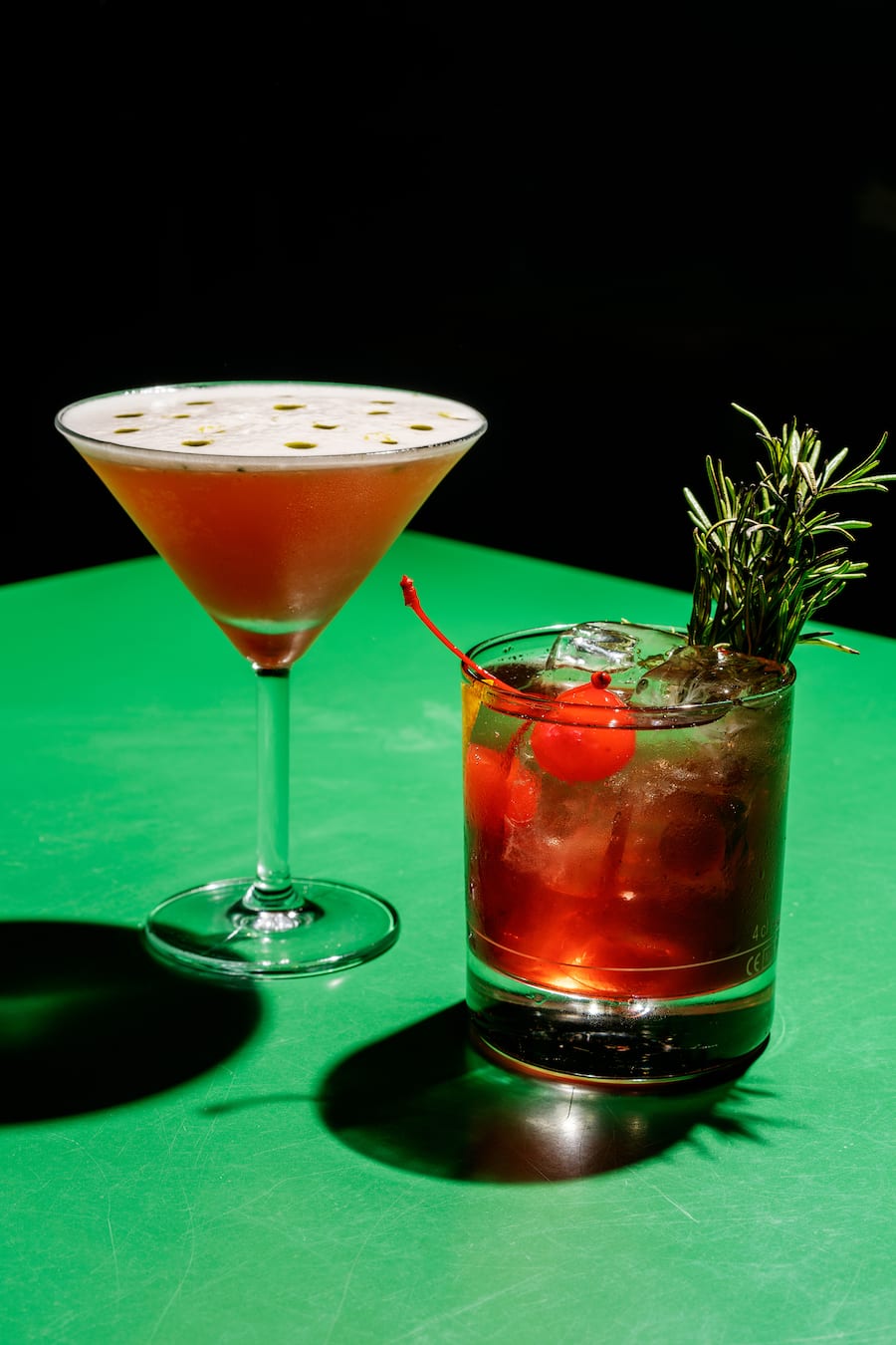 Bar-Snacks und Cocktails im Restaurant Josef Zurich von David Heimer