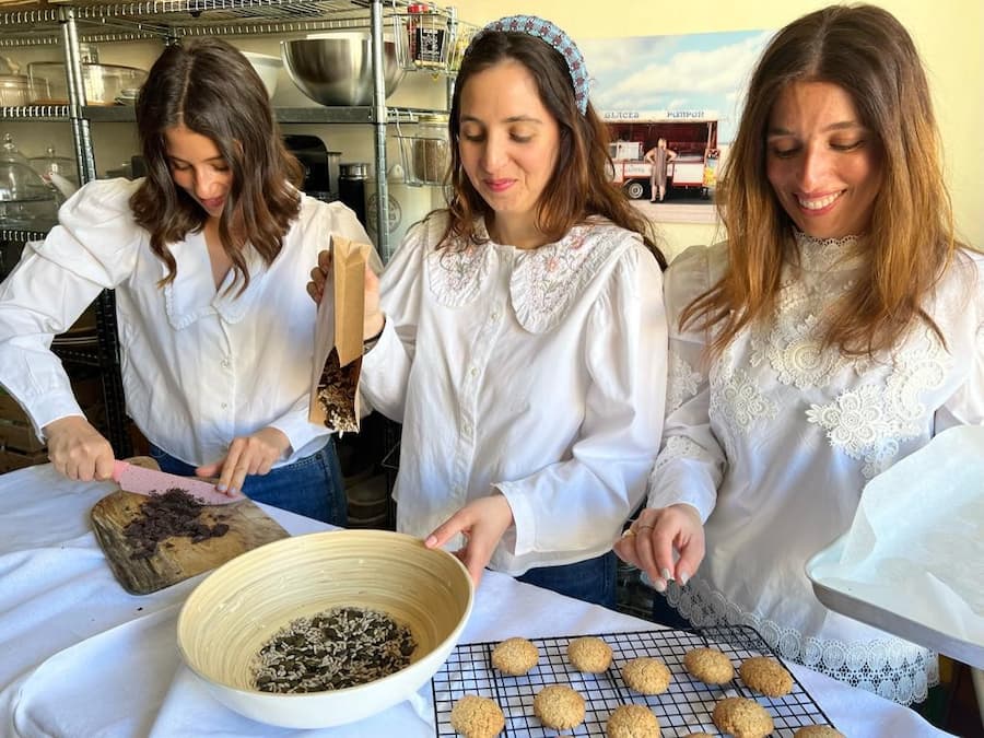 WILD-GIRLS-DELI-GAULTMILLAU-CHANNEL-GENEVE