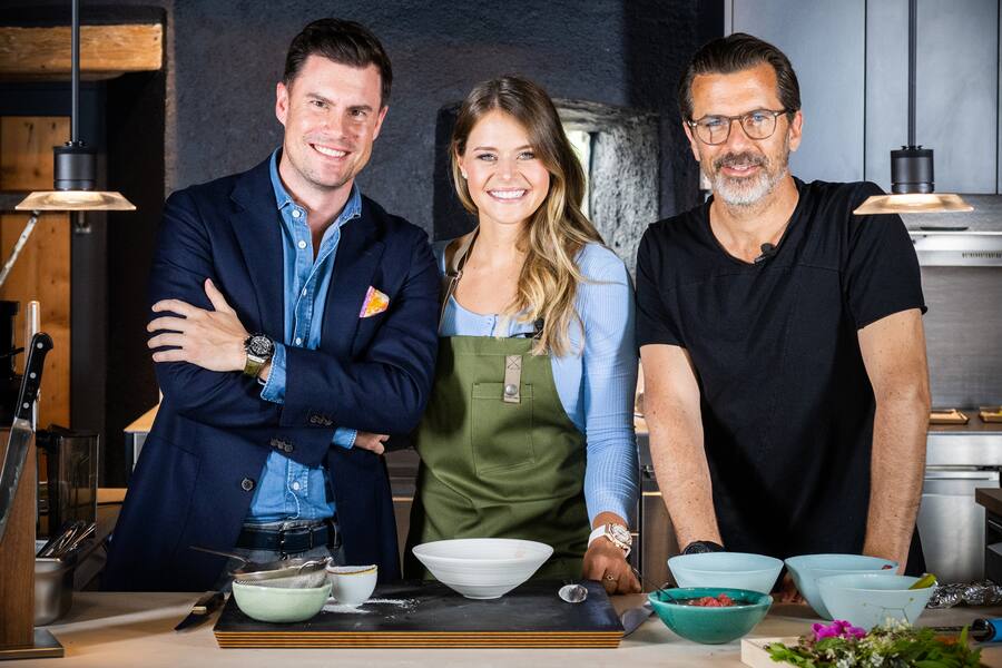 Andreas Caminada kocht mit Corinne Suter 2022