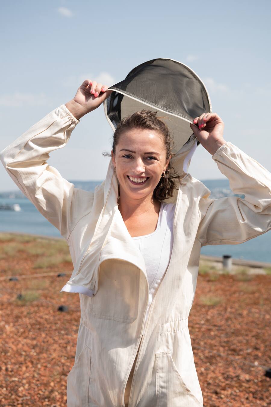 Bienen und Imkerin des Living Circle, Gault Millau, Imkerin Monika Istok, General Manager Jörg Arnold, Hotel Alex, Thalwil ZH, 20. Juni 2022