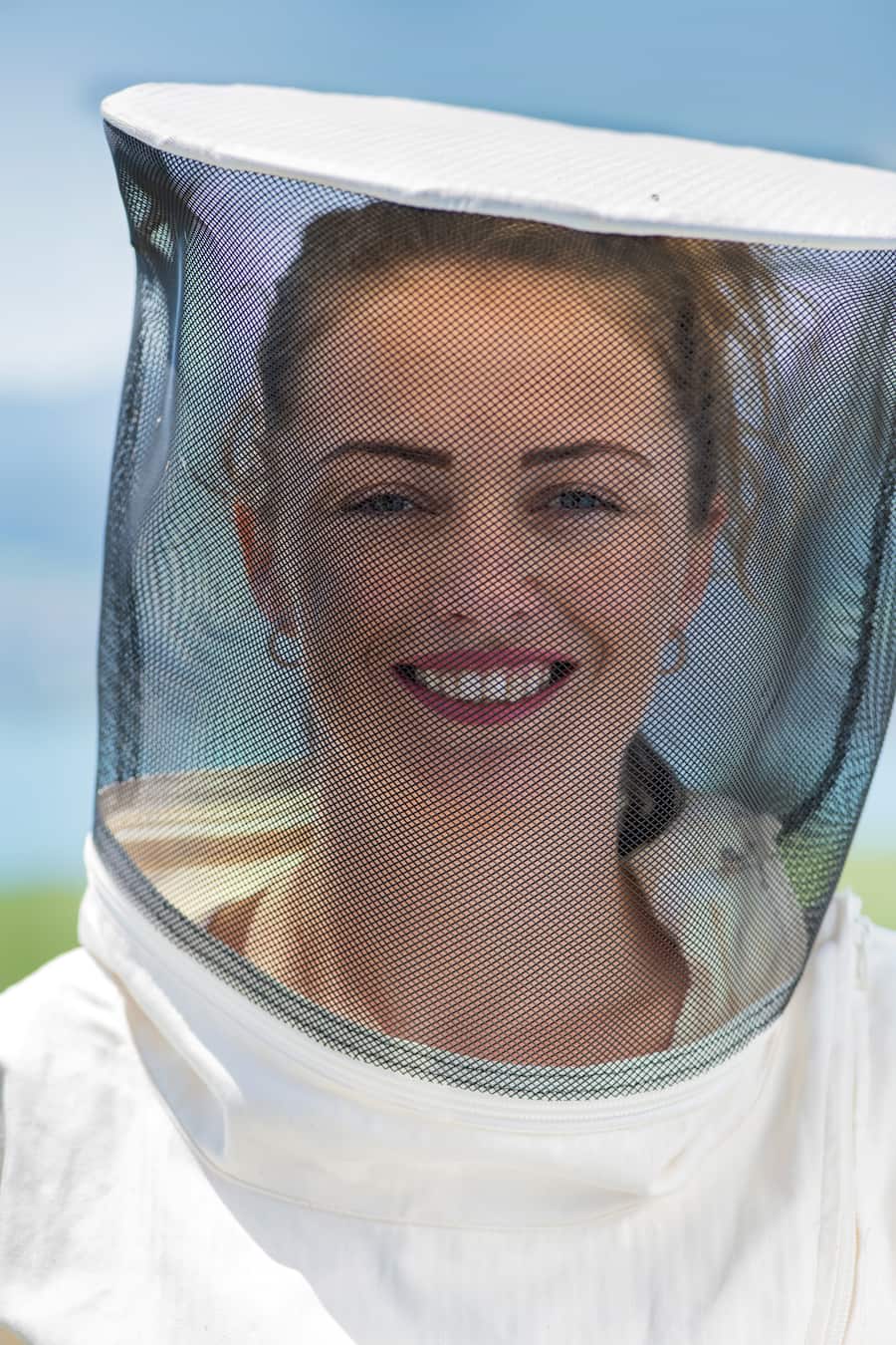 Bienen und Imkerin des Living Circle, Gault Millau, Imkerin Monika Istok, Herrliberg (Schlattgut), Herrliberg ZH, 20. Juni 2022