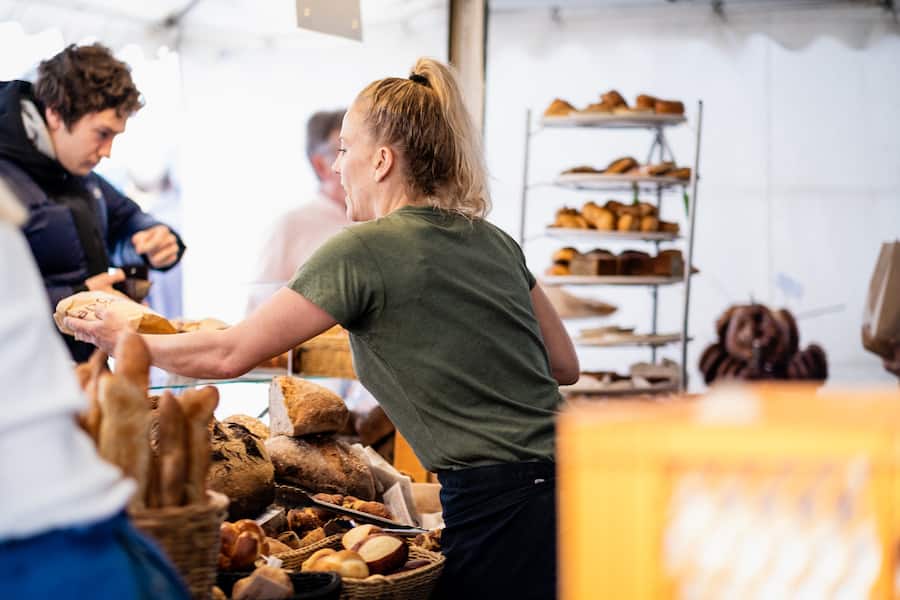 Markt in Luzern Brotstand von Eigenbrötler Daniel Amrein 2022