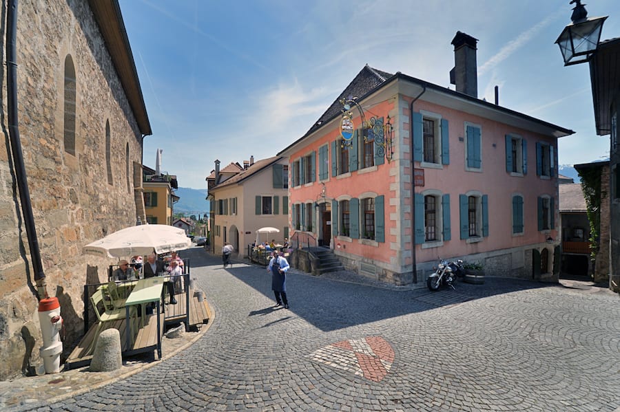 ©2015,studio edouard curchod, tous droits réservés