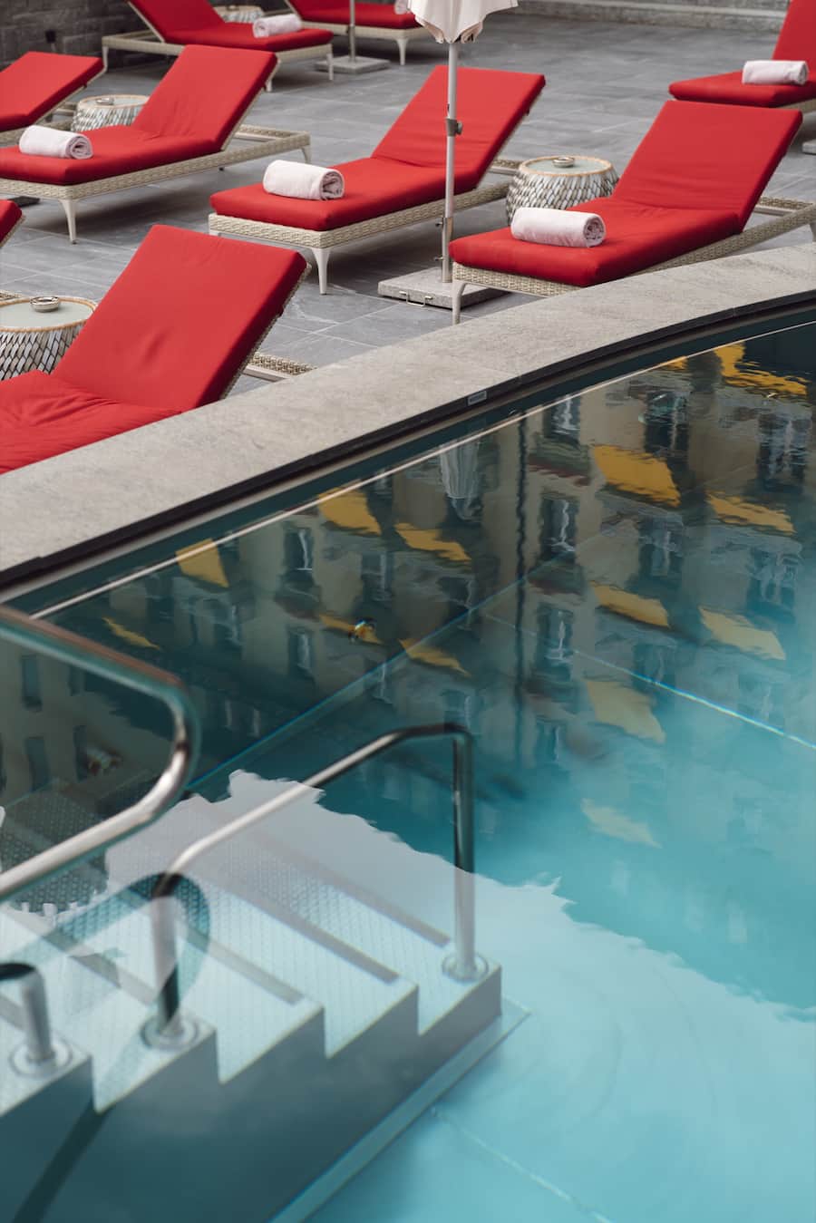 Pool, Spa - Gstaad Palace - Swiss Deluxe Tour Juli 2022 - Copyright Olivia Pulver - 04.07.2022