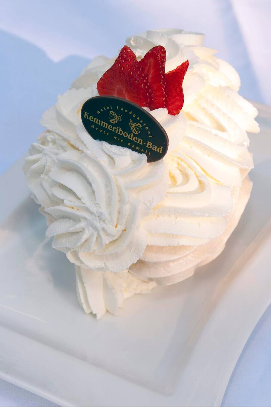 Reto und Alexandra Invernizzi mit Tochter Lynn, Hotel Landgasthof Kemmeriboden-Bad, BE, 2014