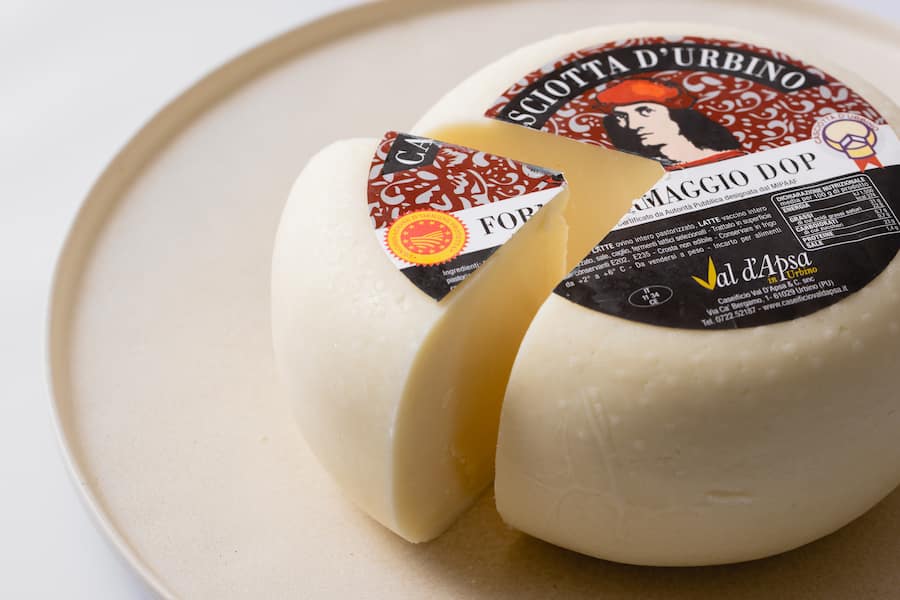 Italian Cheese Käse Casciotta d'Urbino 2022