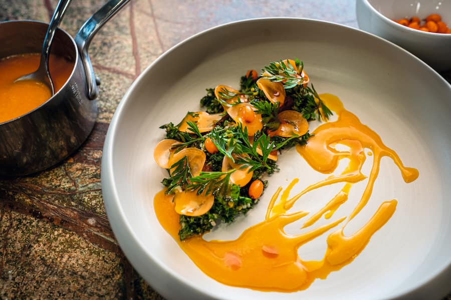 Kulinarische Arbeiten von Sven Wassmer im Restaurant Memories, Grand Hotel Quellenhof Bad Ragaz.