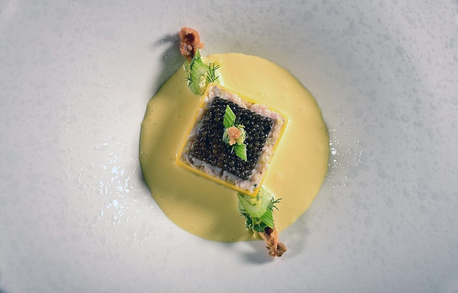 Gericht Perche Kaviar von Franck Giovannini Hotel de Ville Crissier 2022
