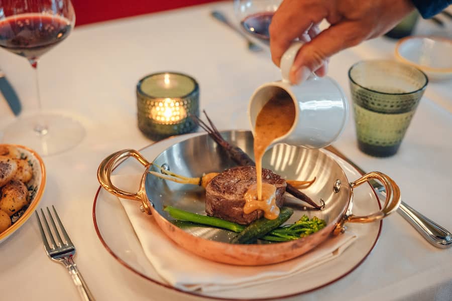 Rindsfilletmedailon an Kräutersauce