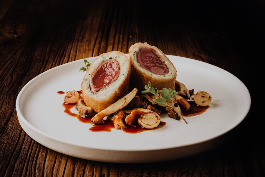 Rolling Tender vom Hirsch von Luma Delikatessen