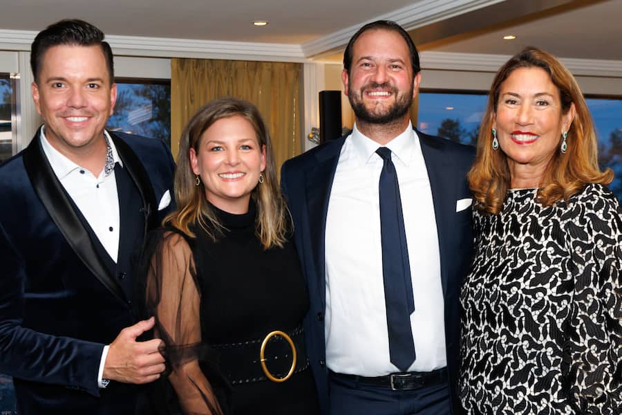 Die Reeder an Board: Karim Twerenbold mit seiner Frau Andrea und Mutter Nazly. Links Moderator Sven Epiney