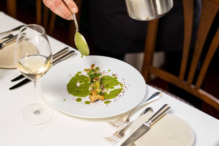 05.10.2022; Mels (SG): Roger Kalberer mit dem Hauptgang. © Valeriano Di Domenico