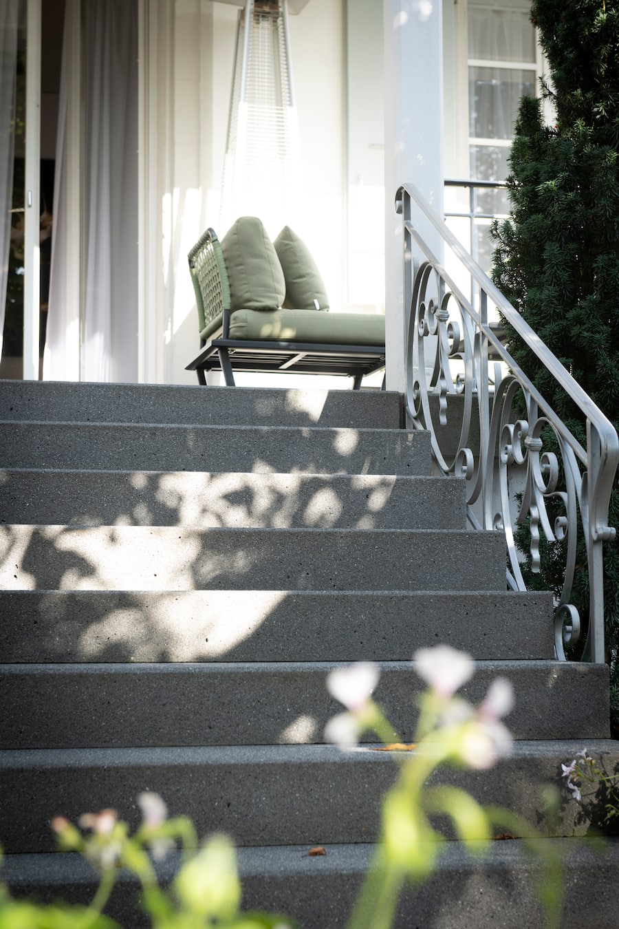Restaurant des 3 tours à Bourguillon(FR) , chef Romain Paillereau.La terrasse