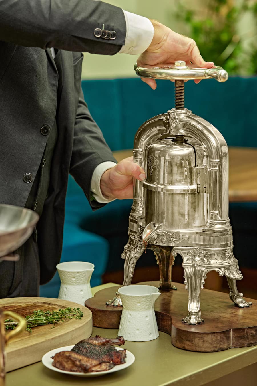 Radius by Stefan Beer,