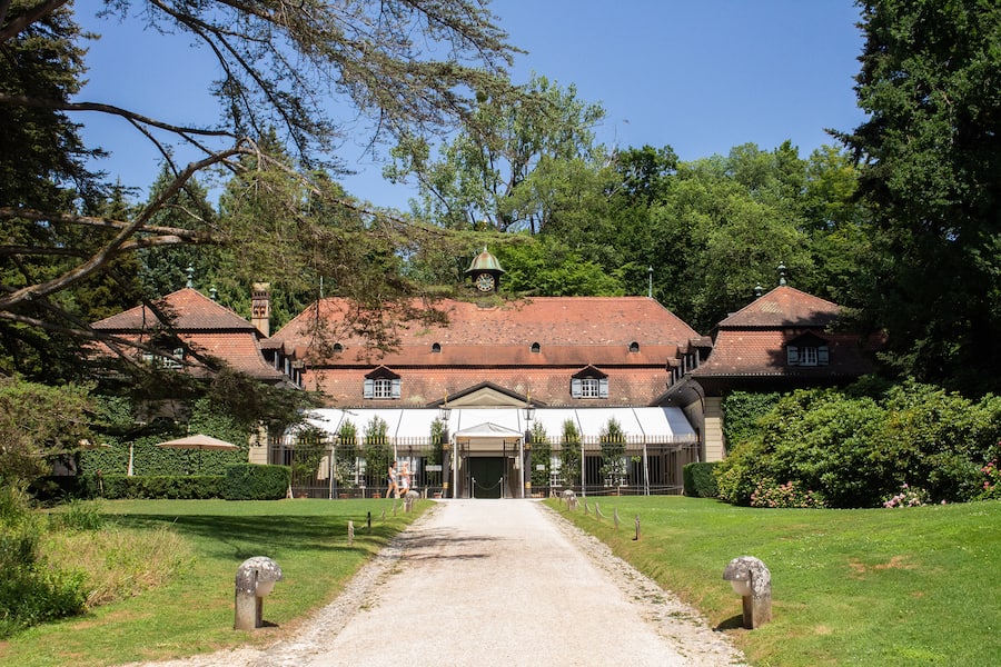 Frühstück inmitten des malerischen und idyllischen Wenkenparks. 29.06.2022. Bistro Reithalle. Sydney Karolewski