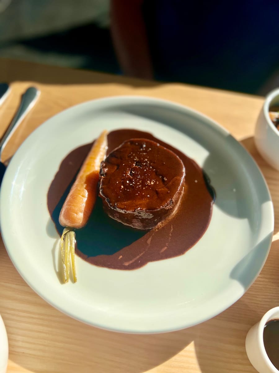 GAULTMILLAU-CHANNEL-GENEVE-RESTAURANT-BUVETTE-DE-LA-PLAGE