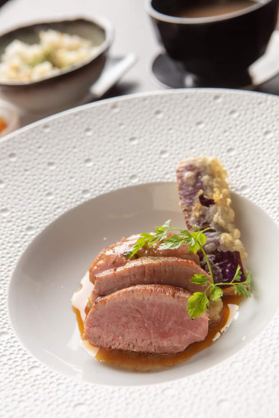 Lamm Entercote, Aubergine, Yakiniku-Sauce