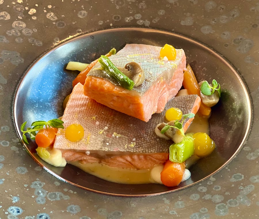 GAULTMILLAU-CHANNEL-GENEVE-COLOGNY-LION-DOR