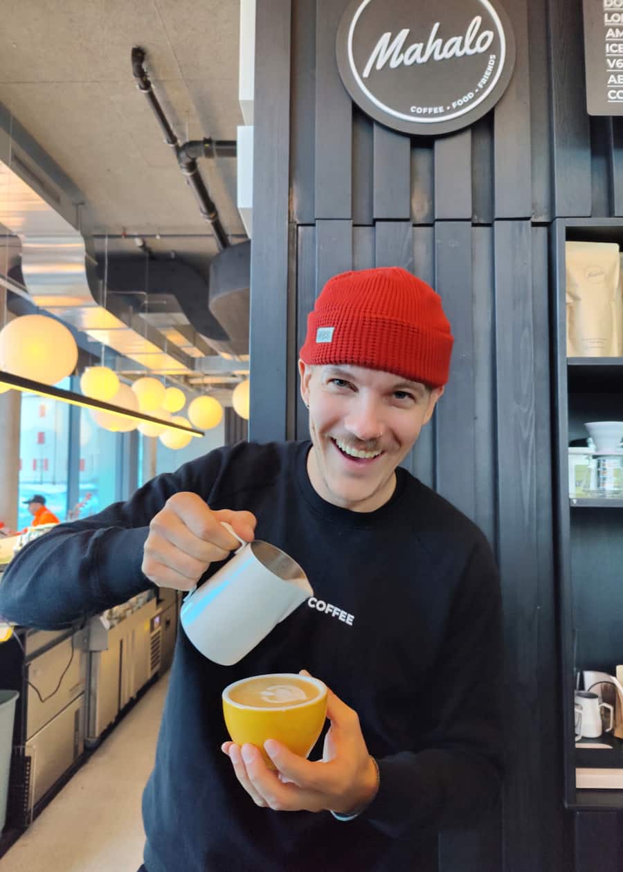 Latte macchiato Kumo Bulle Mahalo Coffe Shop