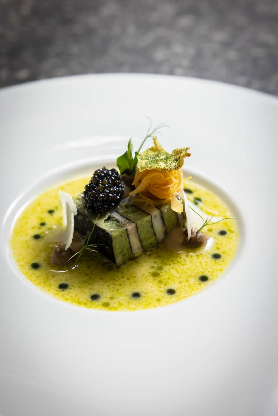 GM Wein & Sein, Zanderterrine, Champignons, Beurre Blanc, Ona Kaviar