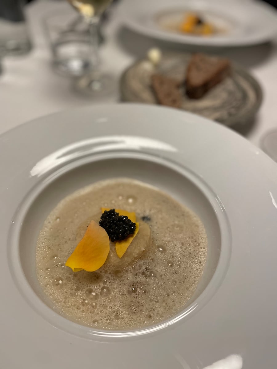 L'Appart Lausanne Luis Zuzarte