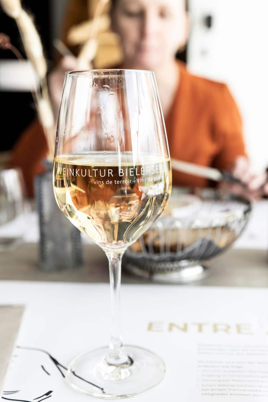 Ligerz, 27.3.2023; Weingut Krebs & Steiner: Wine Event in Ligerz. Photo Monika Flueckiger