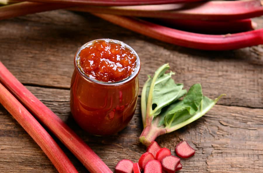 Rhubarb jam Rhabarber Geschichte von Böni April 2023